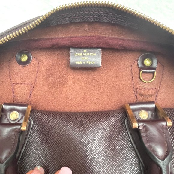 Auc Louis Vuitton Vintage - Taiga Kendall Travek bag - Picture 7 of 17